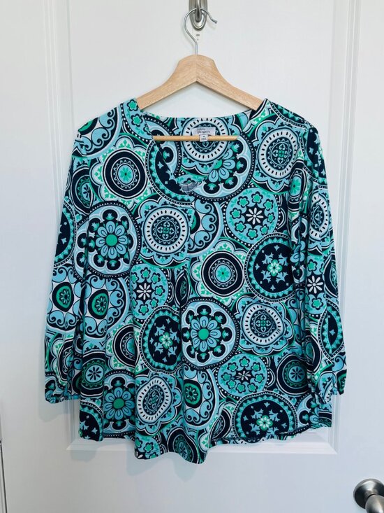 Kim Rogers Tops - Kim Rogers Medallion Print Long Sleeve Top Size M